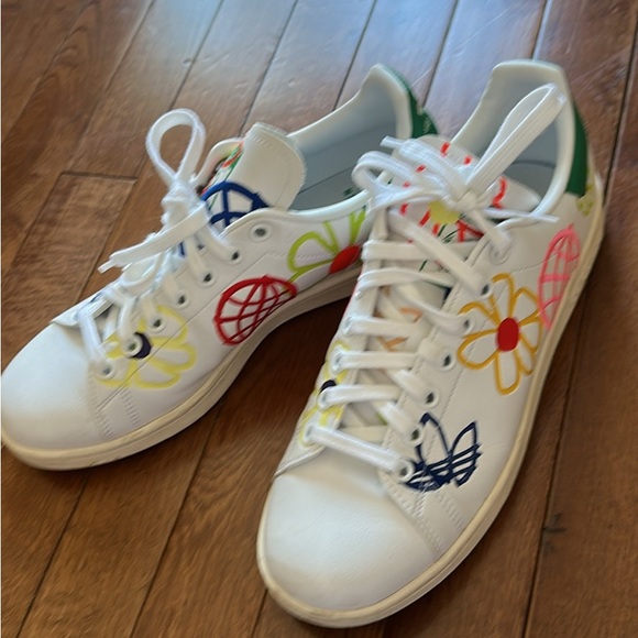 Stan Smith floral design recycled sneakers - Picture 2 of 5